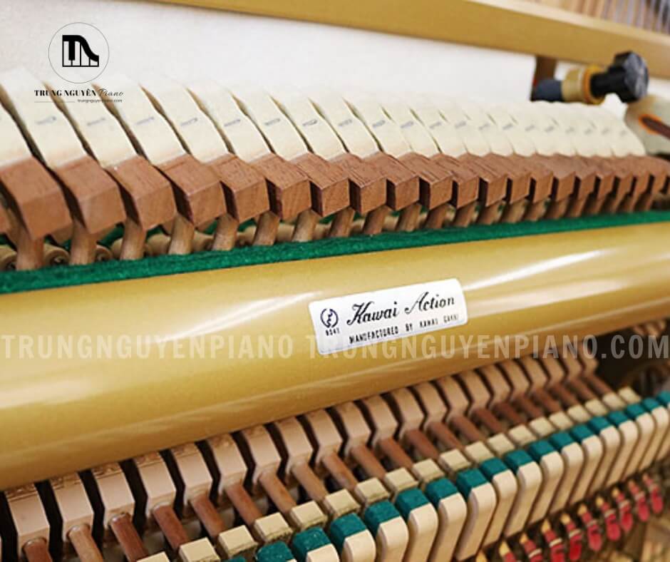 Đàn Piano Kawai KL601 9 Cơ chế bàn phím của Kawai KL601 được thiết kế với độ nhạy bén, độ chính xác và trọng lượng phím cân bằng