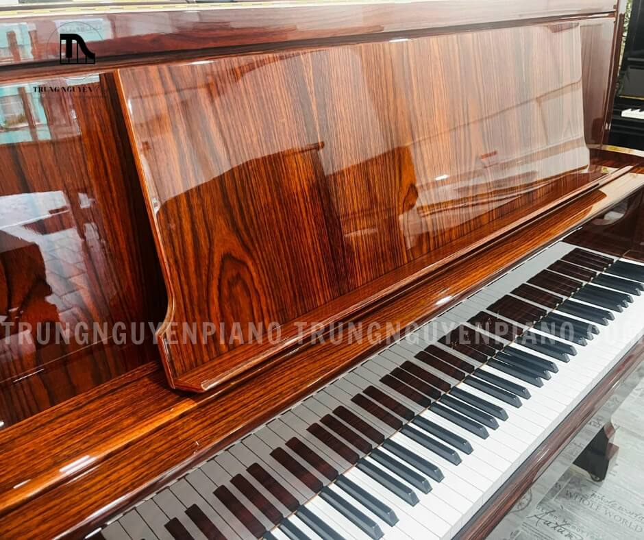 Bàn phím của Kawai KL801 được chế tác tỉ mỉ và có độ nhạy cao