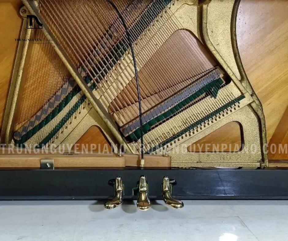Đàn Piano Kawai KU5B 11 Bảng cộng hưởng của KU5B giúp khuyếch đại âm thanh một cách tự nhiên