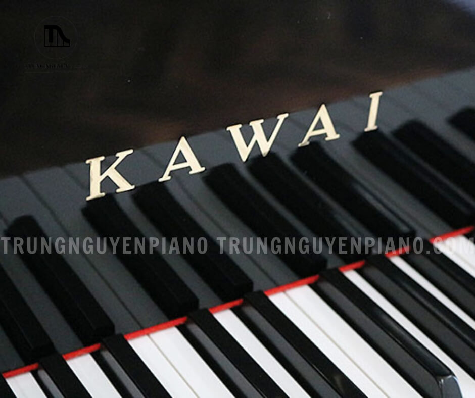 Đàn Piano Kawai US55 13 Kawai US55 sử dụng bàn phím 88 phím với chất liệu Phenolic Resin