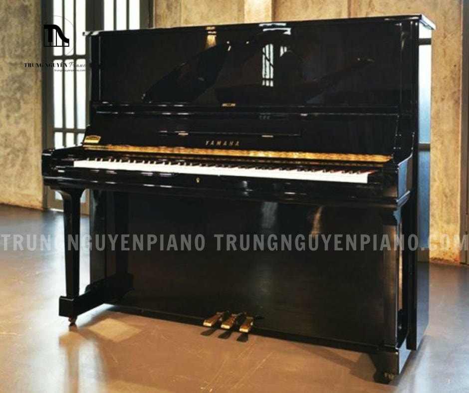 HQ90SXG là đàn piano cơ đứng (upright piano) với thiết kế truyền thống của Yamaha, thường có màu đen bóng