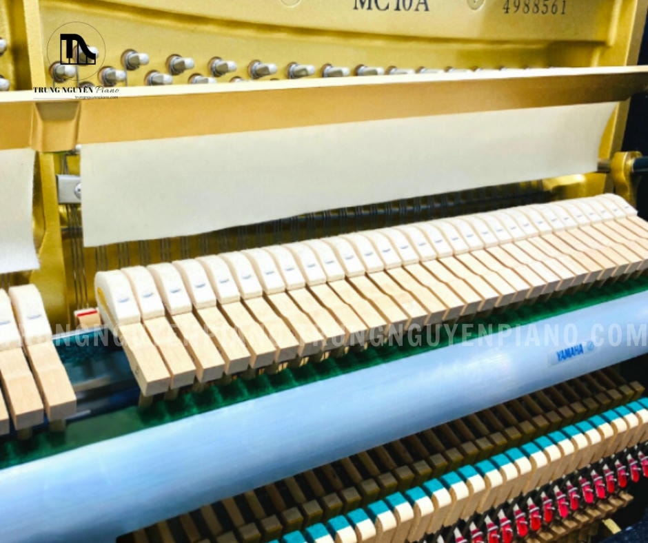 Đàn Piano Yamaha MC10A 6 Đàn Piano Yamaha MC10A có độ bền cao, chất lượng ổn định