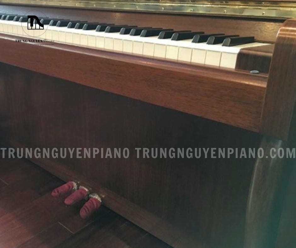 Đàn Piano Yamaha MC1AWnC 16 Đàn Piano Yamaha MC1AWnC có thiết kế tối giản và hiện đại