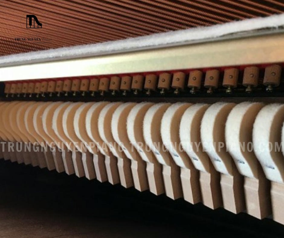 Đàn Piano Yamaha MC1AWnC 6 Cơ chế búa và bàn phím nhạy bén của đàn Piano Yamaha MC1AWnC