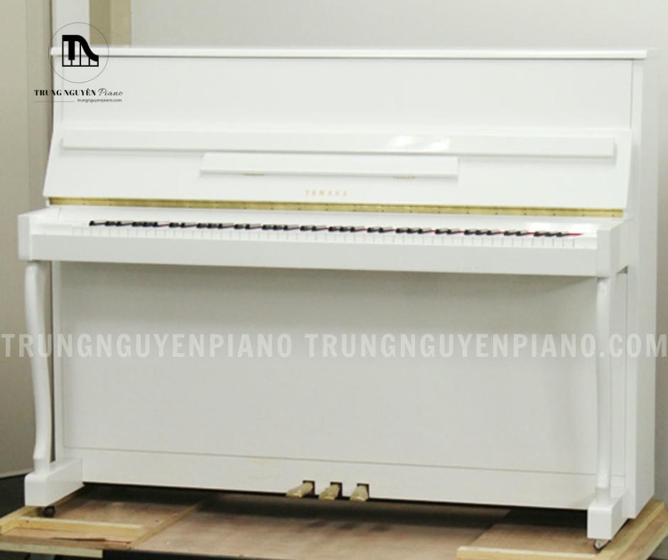 Đàn piano Yamaha MC202 có thiết kế upright console sang trọng
