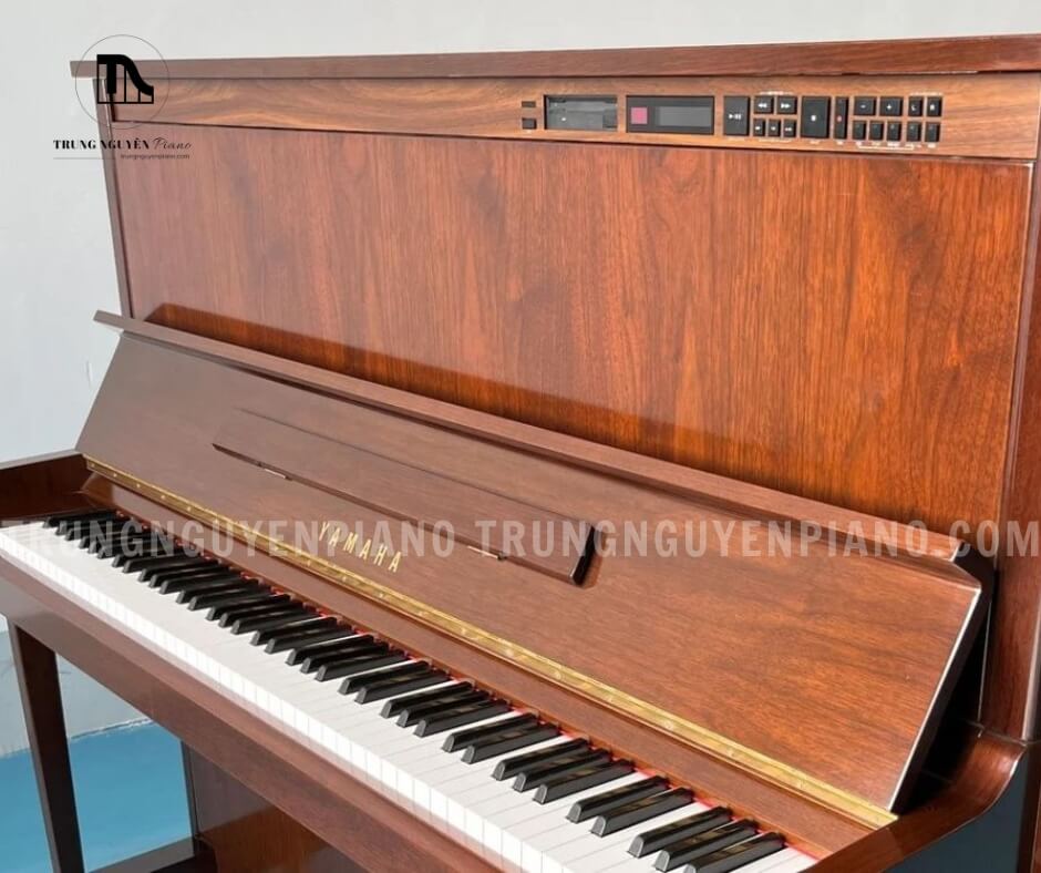Đàn Piano Yamaha MX300R toát lên vẻ đẹp cổ điển, sang trọng