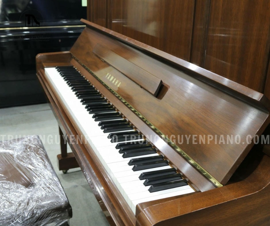 Đàn Piano Yamaha U30Wn có phím đàn bằng gỗ Spruce nhẹ nhưng chắc chắn