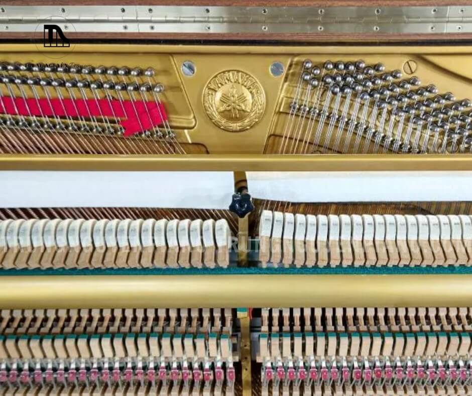 Đàn Piano Yamaha U7H 5 Bảng cộng hưởng gỗ Spruce