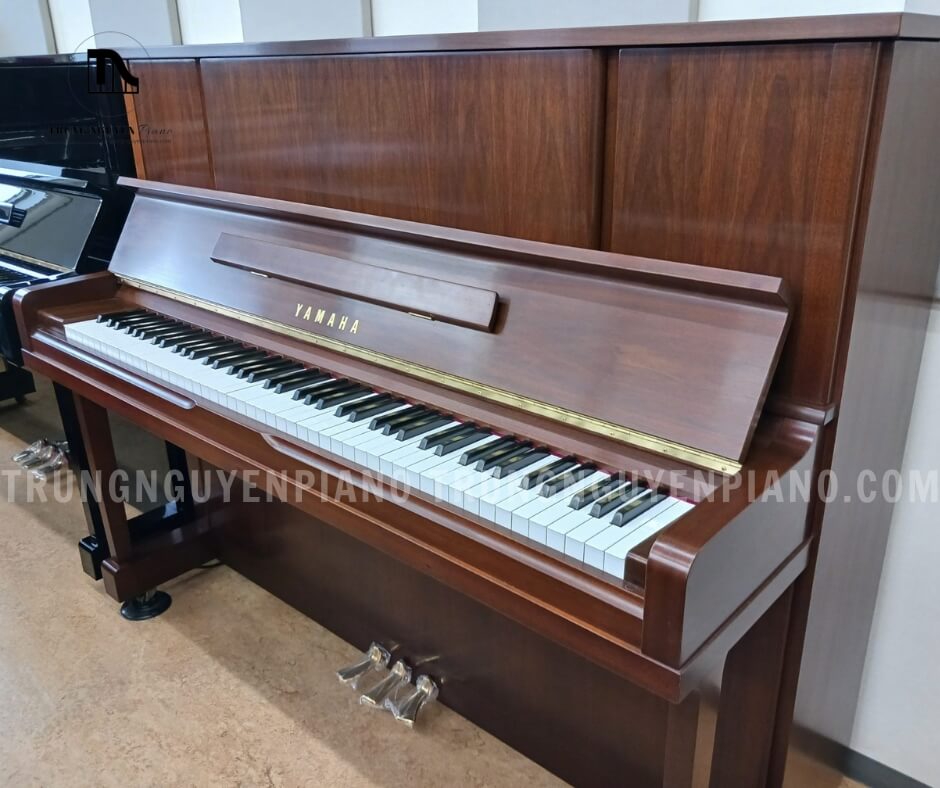 Đàn Piano Cơ Yamaha UX10Wn là một mẫu đàn piano cơ đứng (upright piano) cao cấp của Yamaha