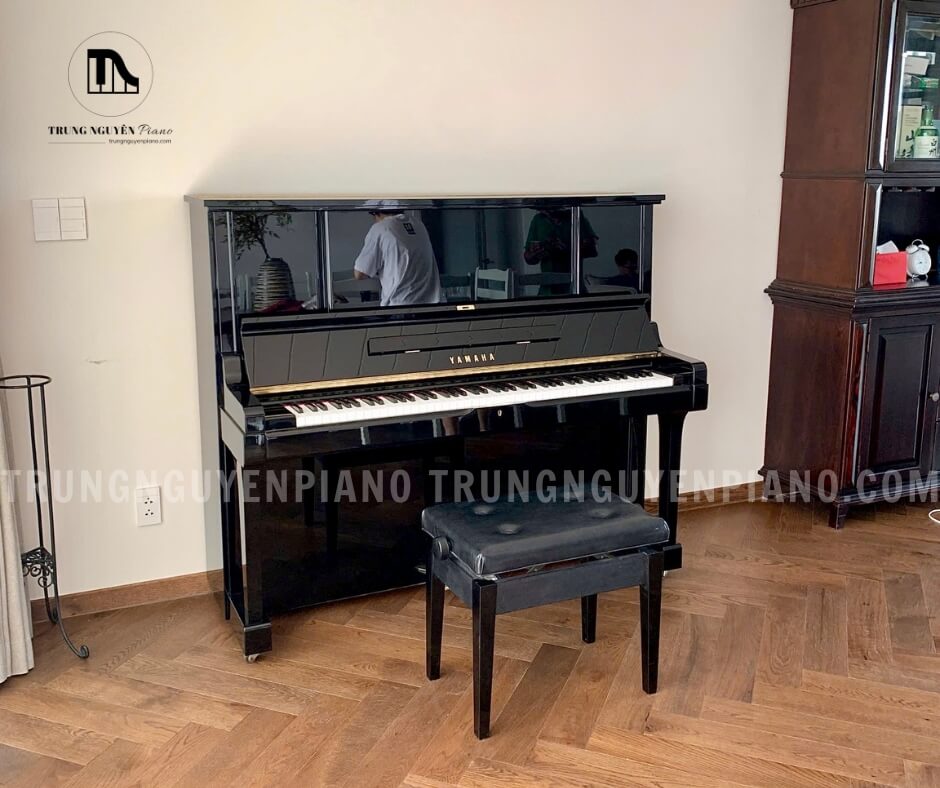 Đàn Piano Yamaha UX3