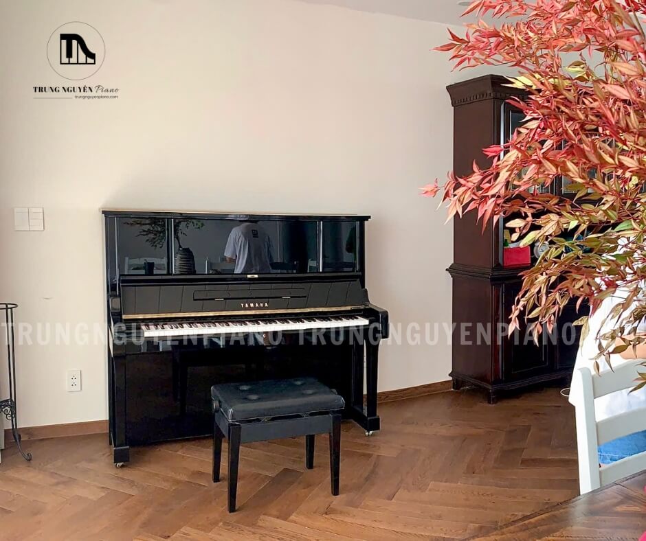 Yamaha UX3 có thiết kế hiện đại, nhỏ gọn nhưng vẫn sang trọng và tinh tế