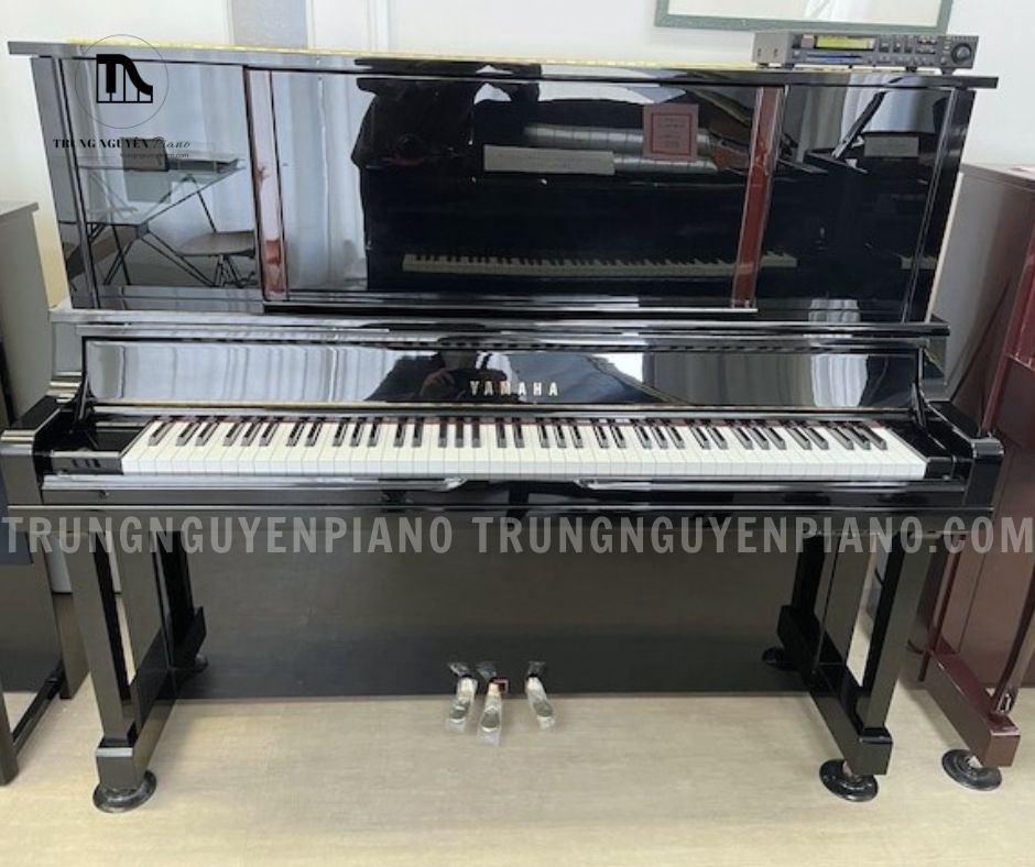 Đàn Piano Yamaha UX300