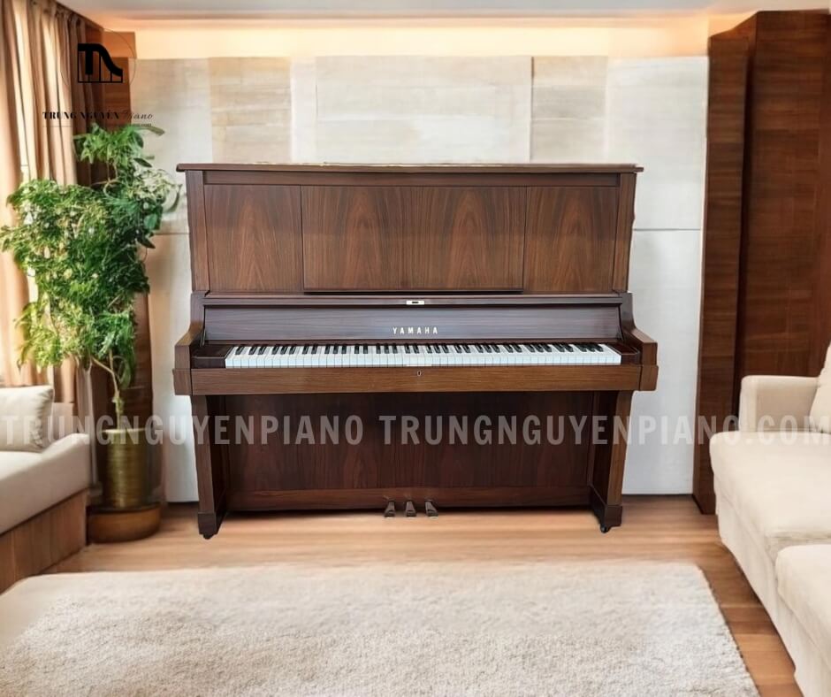 Đàn Piano Yamaha W101 7 Đàn được làm từ gỗ Rosewood (gỗ cẩm lai) chất lượng cao