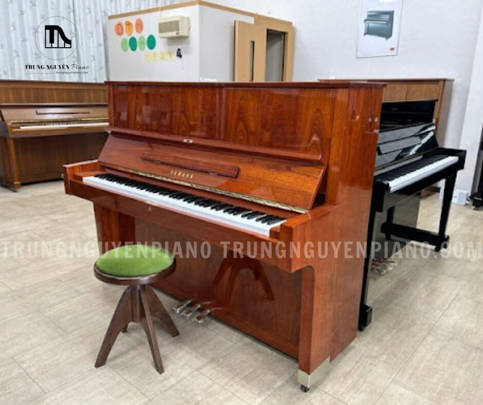 Đàn Piano Yamaha W104