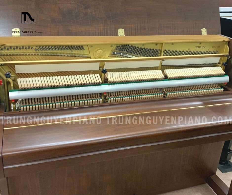 Đàn Piano Yamaha W116WT 8 Màu nâu sẫm đặc trưng của gỗ Walnut