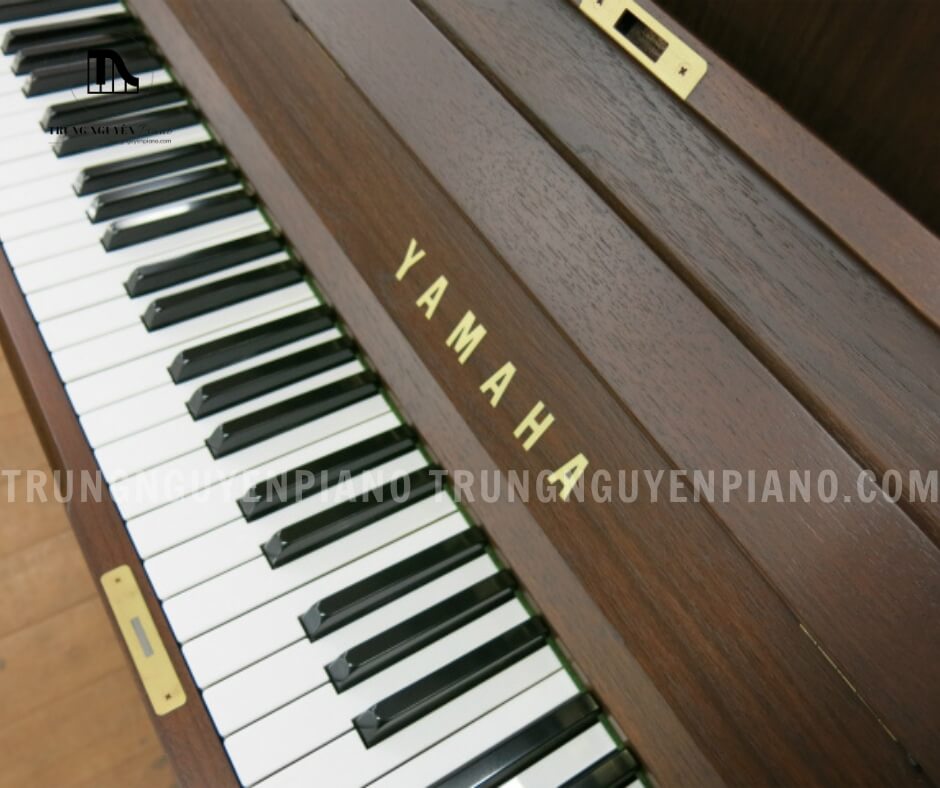 Đàn Piano Yamaha W120BW 15 Đàn piano Yamaha W120BW có bàn phím 88 phím làm từ vật liệu cao cấp