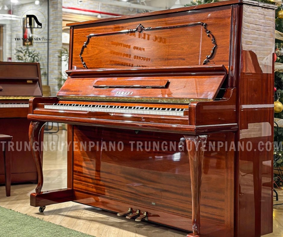 Đàn Piano Yamaha W3AMhC có những đường nét tinh tế, gọn gàng