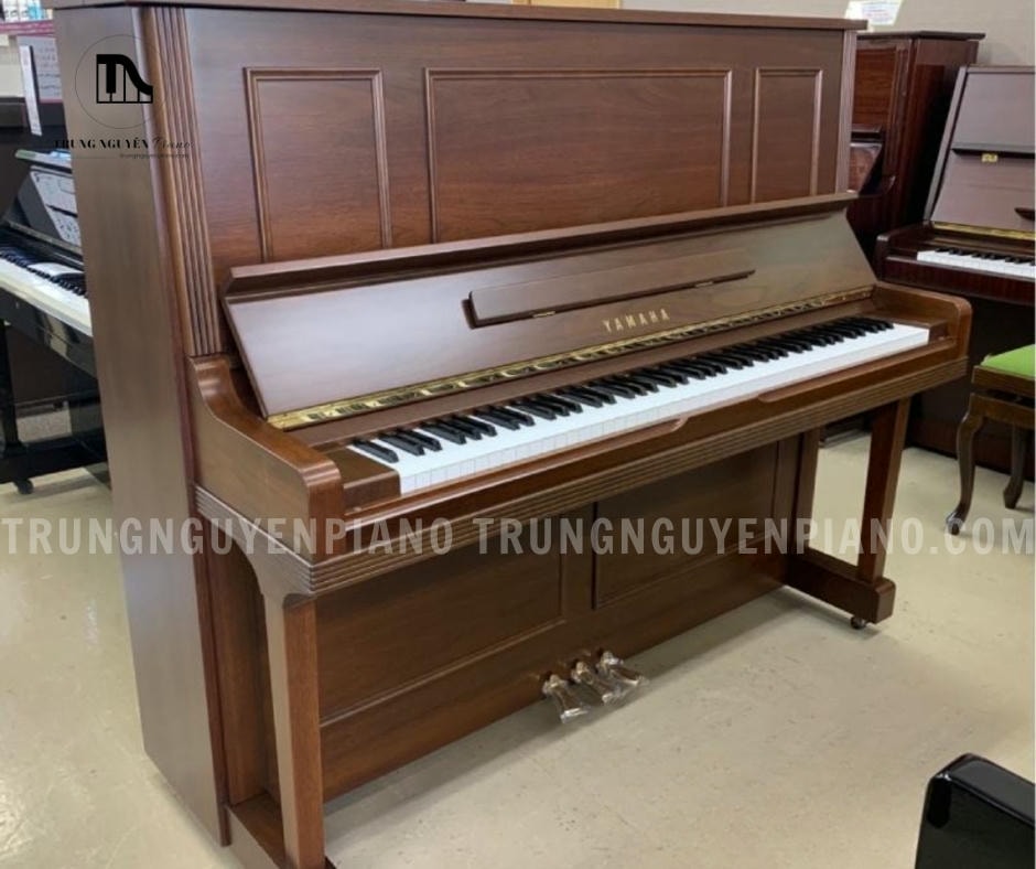Đàn Piano Yamaha W3AWn sở hữu thiết kế upright cổ điển, trang nhã với những đường nét mềm mại, tinh tế