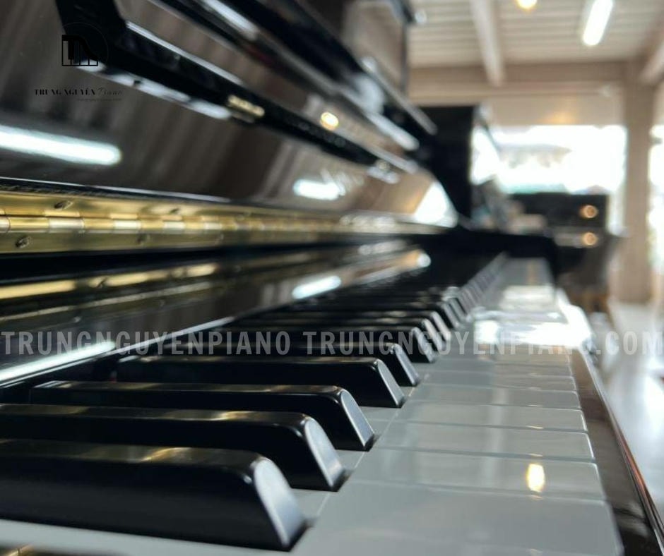 Đàn piano Yamaha YU1 sở hữu bàn phím 88 phím
