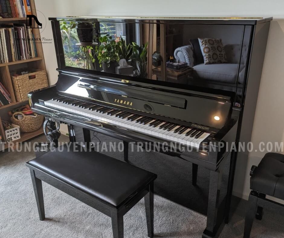 Đàn Piano Yamaha YUS3