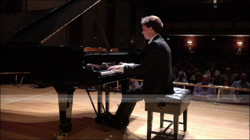 Độc tấu piano là một hình thức nghệ thuật độc đáo