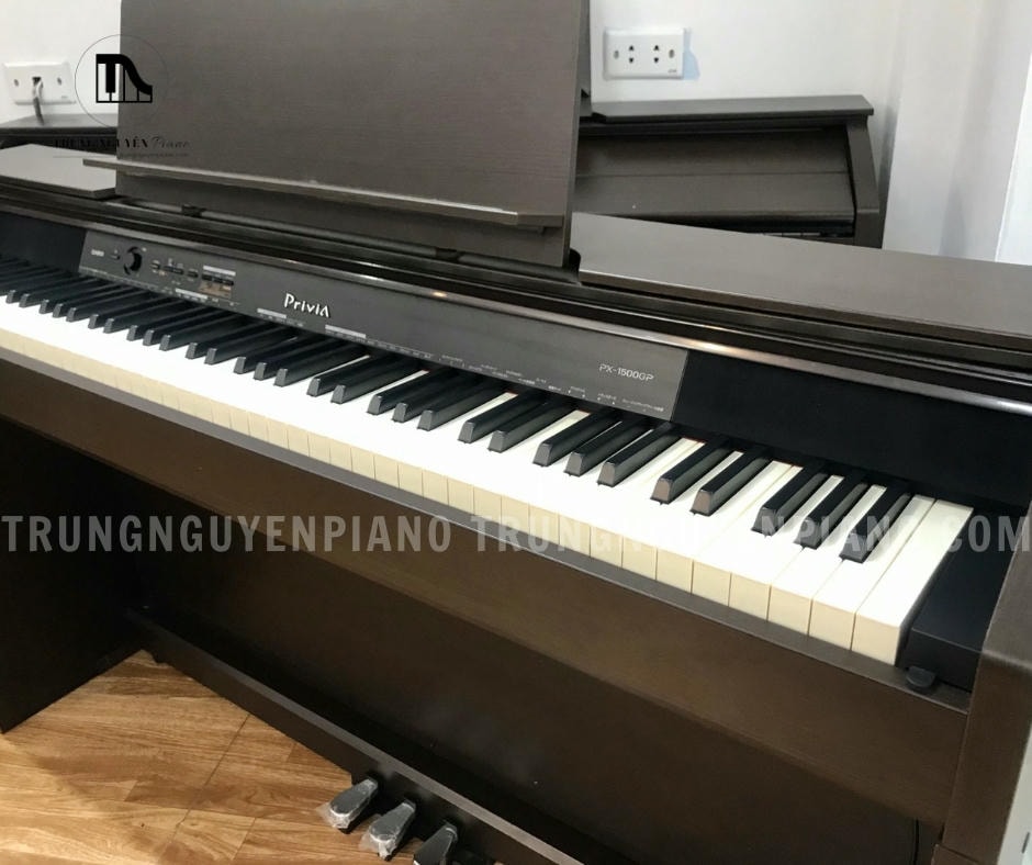 Đàn Piano Điện Casio PX1500GP mô phỏng cảm giác chơi đàn piano cơ một cách chân thực