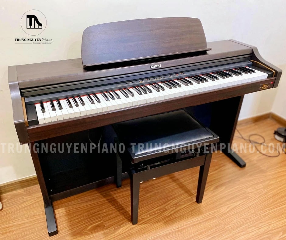Piano điện Kawai PN290 sử dụng màu nâu vân gỗ tạo cảm giác ấm cúng, cổ điển