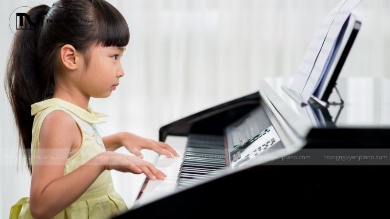 Khóa học Piano bao nhiêu tiền? Cập nhật chi phí và các yếu tố ảnh hưởng mới nhất 2025 3 Danh tiếng của trung tâm_nhạc viện và chất lượng giảng dạy