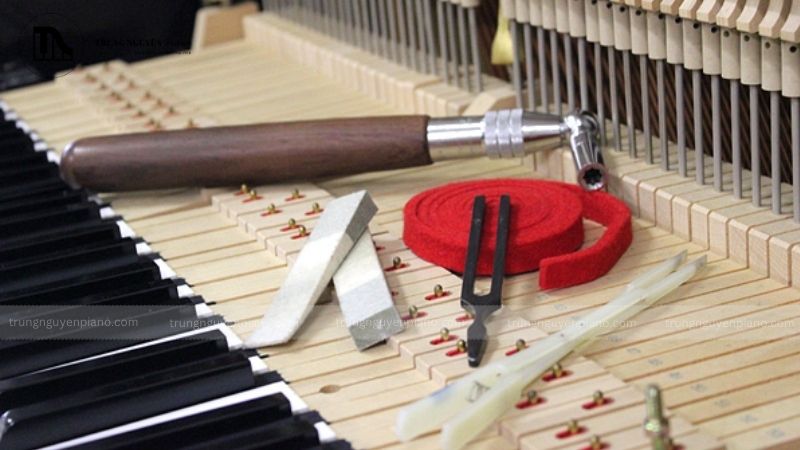 Bao lâu nên lên dây đàn piano? Dấu hiệu và lời khuyên từ chuyên gia 4 Quy trình lên dây đàn piano chuyên nghiệp