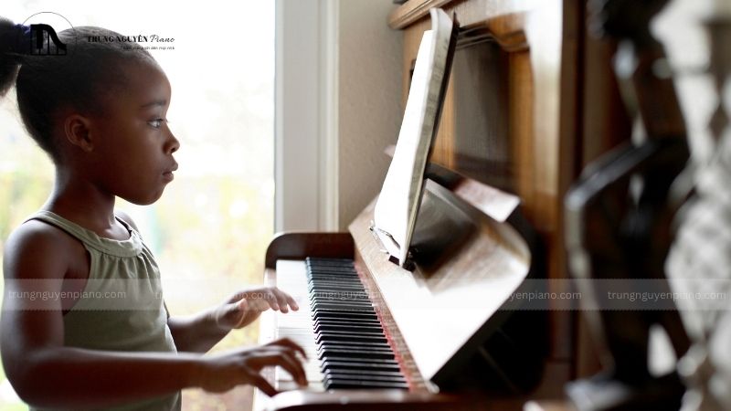 Khóa học Piano bao nhiêu tiền? Cập nhật chi phí và các yếu tố ảnh hưởng mới nhất 2025 11 Thời lượng, tần suất buổi học và các gói học linh hoạt