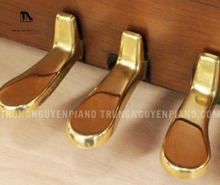 Đàn Piano Kawai KL72W 13 Đàn piano Kawai KL72W hệ thống 3 pedal hỗ trợ người chơi thể hiện sắc thái âm nhạc đa dạng