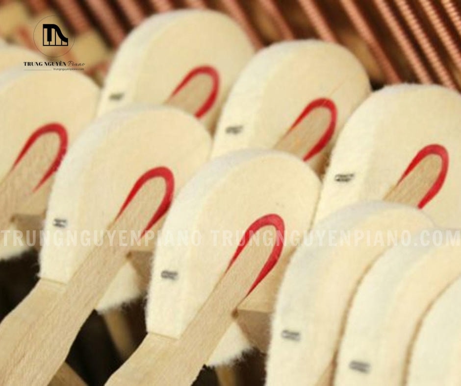 Đàn Piano Kawai KL72W 4 Búa đàn piano Kawai KL72W được làm từ lông cừu chất lượng cao