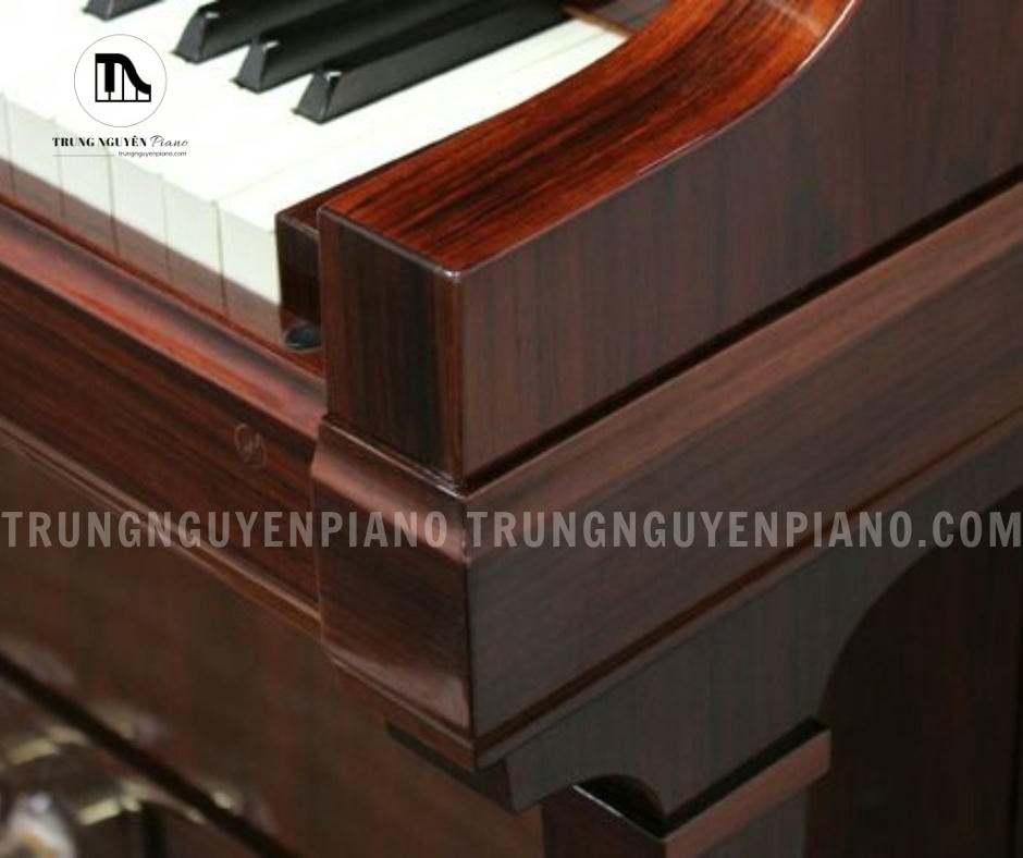 Lớp sơn bóng mờ cao cấp càng làm tôn lên vẻ đẹp đẳng cấp của cây đàn Piano Kawai KL95R