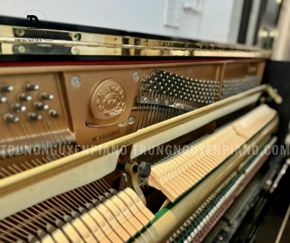 Đàn Piano Kawai SA5E 6 Đàn Piano Kawai SA5E có búa đàn được làm từ gỗ gụ bọc nỉ lông cừu cao cấp