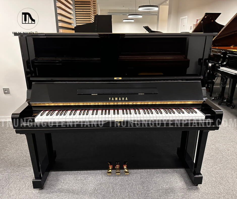 Đàn Piano Yamaha YU3