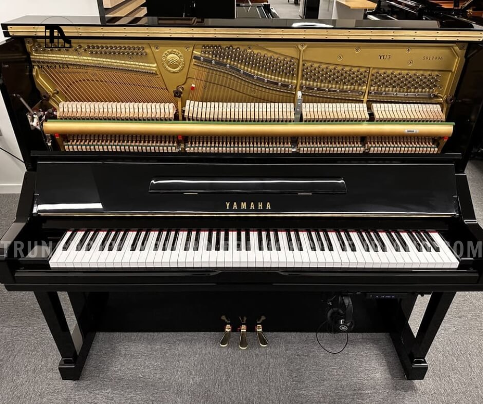 Đàn Piano Yamaha YU3 thuộc dòng YU series nổi tiếng