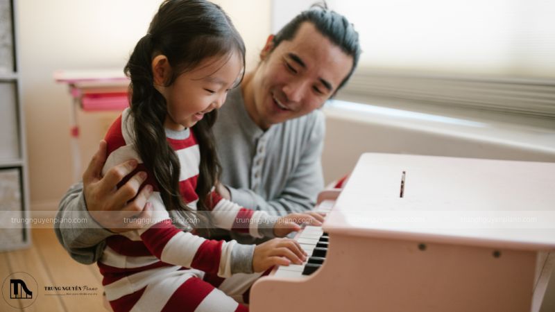 Nên cho bé học piano từ mấy tuổi