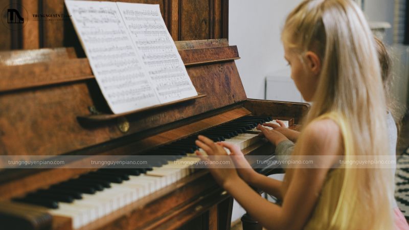 Trẻ từ 8 tuổi trở lên vẫn có thể học tốt piano