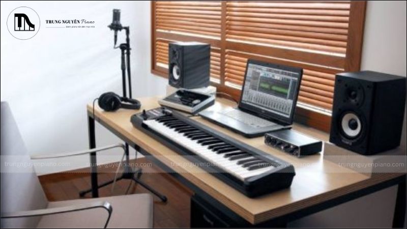 Hướng dẫn chi tiết cách thu âm đàn piano điện tại nhà nhanh, đơn giản 5 Thu âm trực tiếp vào đàn piano điện (nếu có)