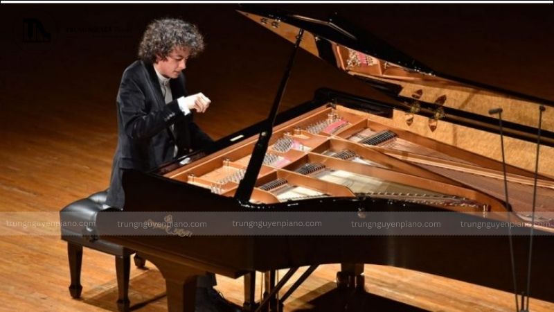 Cách học piano cổ điển: Lộ trình chi tiết từ A-Z cho người mới bắt đầu 6 Tư thế và kỹ năng chơi đàn chuẩn