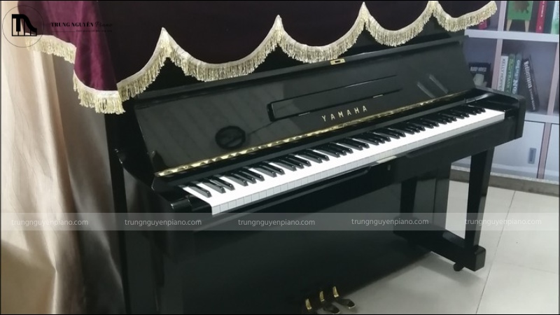 Đàn piano cơ Yamaha U2B