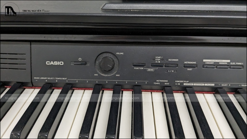 Đàn piano điện casio của nước nào? Chất lượng có đáng mua không? 13 Cận cảnh phím đàn và bộ nút của đàn