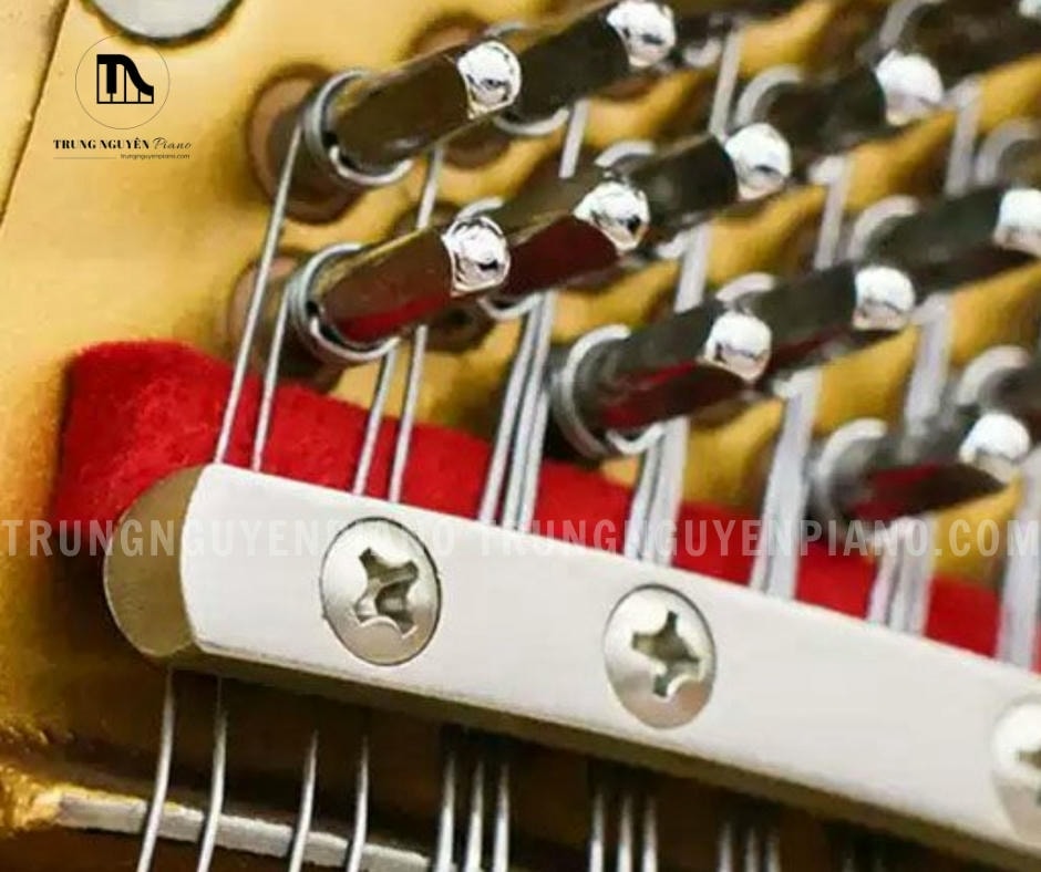 Đàn Piano Apollo MU700 11 Đàn Piano Apollo MU700 có dây đàn được làm từ thép cường độ cao, chống rỉ và có độ bền cao