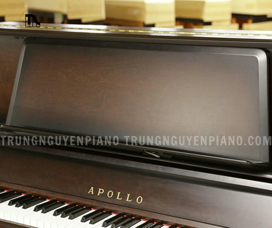 Đàn piano Apollo RU200 có lớp sơn hoàn thiện bóng bẩy càng làm tăng thêm vẻ đẹp và độ bền cho cây đàn