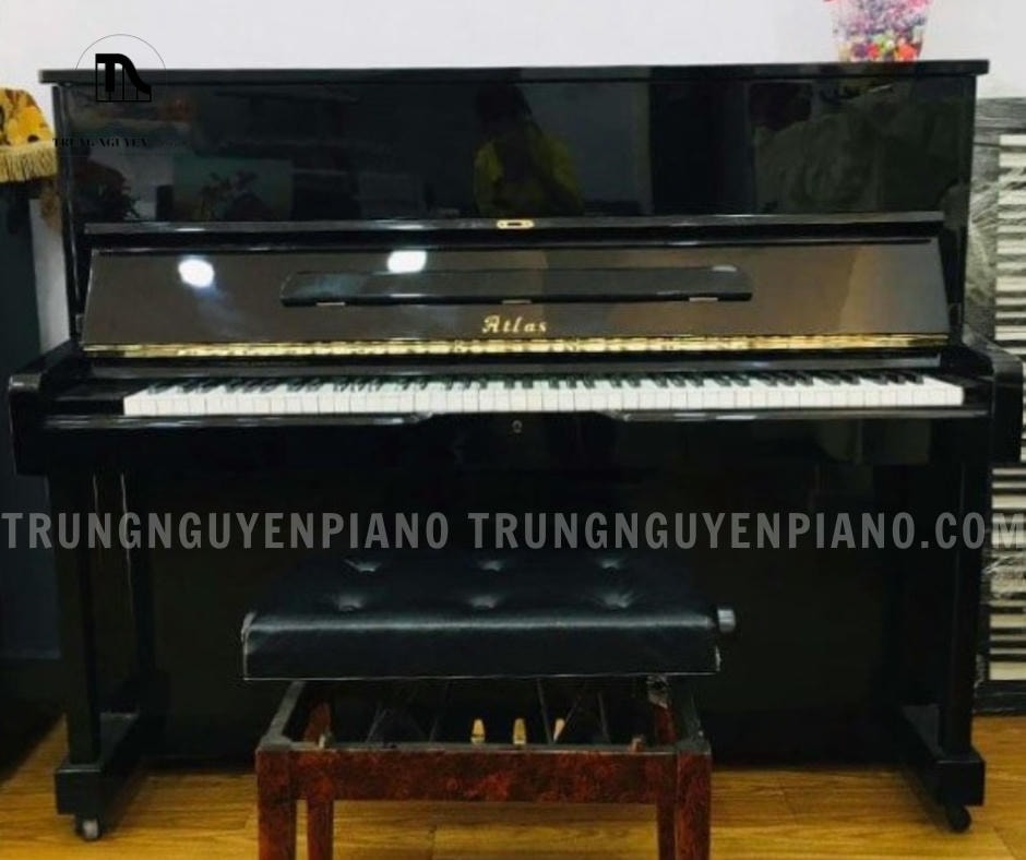 Đàn Piano Atlas M1 có kích thước nhỏ gọn giúp tiết kiệm không gian