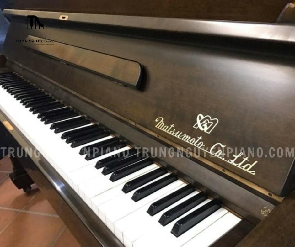 Bàn phím của đàn Piano Atlas M7 được làm từ Phenolic Resin