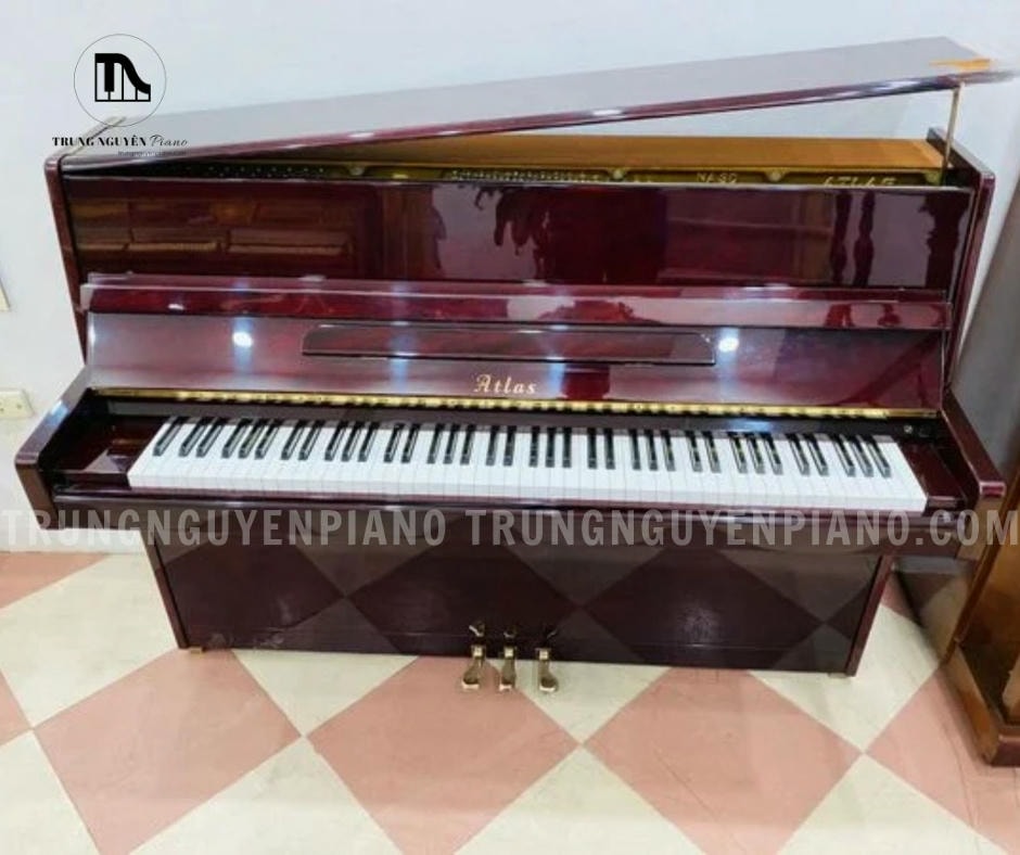 Đàn Piano Atlas NA3D có kích thước nhỏ gọn giúp tiết kiệm diện tích