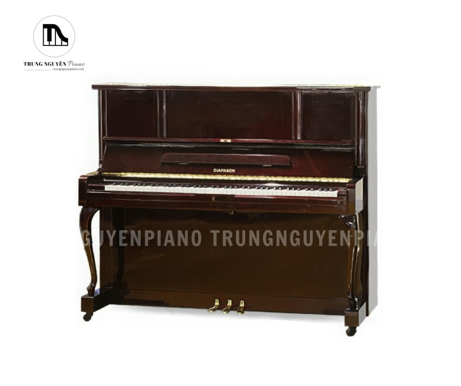 Đàn piano Diapason 125SK có thiết kế sang trọng, được chế tác từ gỗ tự nhiên nguyên khối