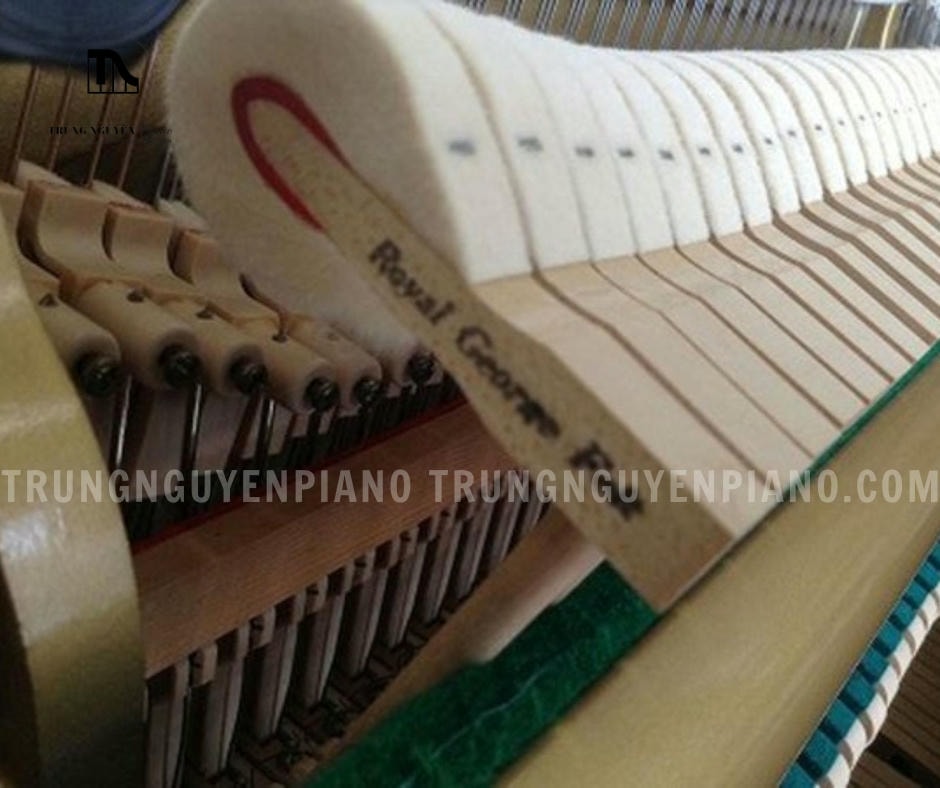 Đàn piano Diapason 125SK có búa đàn được làm từ lông cừu tự nhiên