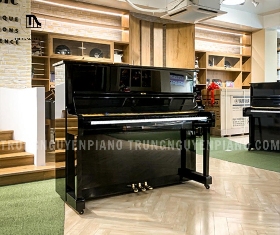 Đàn Piano Diapason 126S có bề mặt đàn được phủ lớp sơn bóng tạo nên vẻ sang trọng